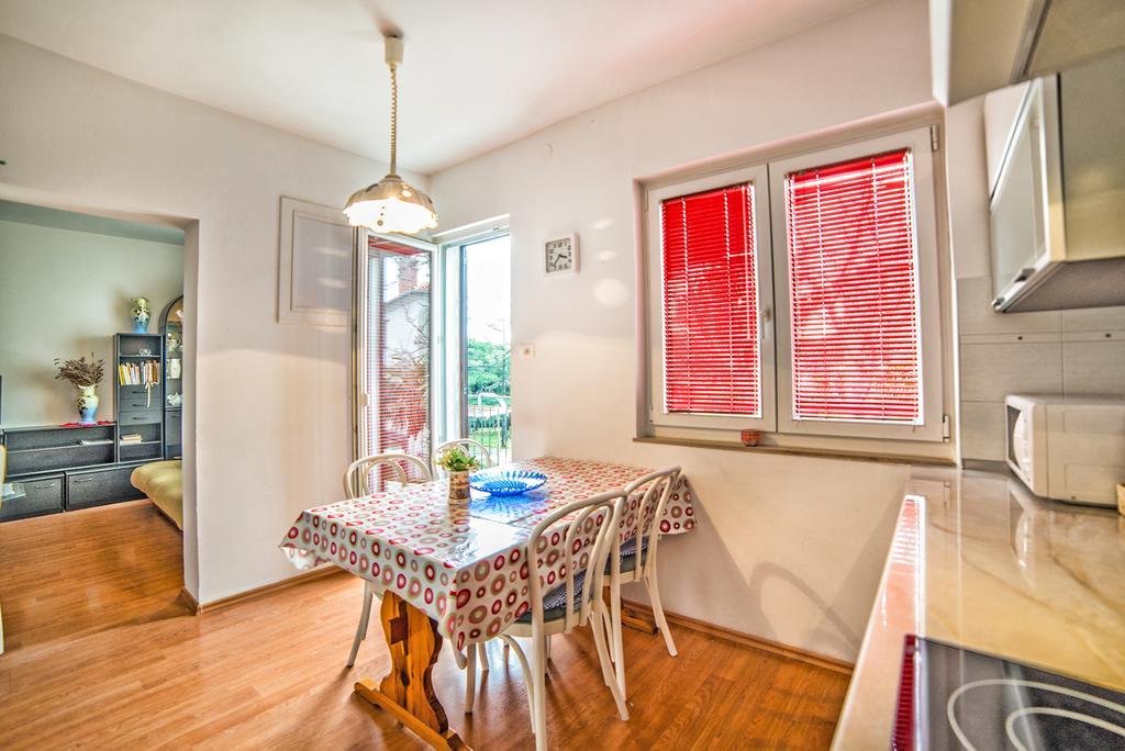 Apartment Iva Ровинь Экстерьер фото